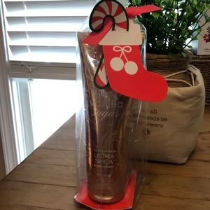 Bath and Body Works Body Cream and Body Spay set.  Warm Vanilla Sugar.  New.